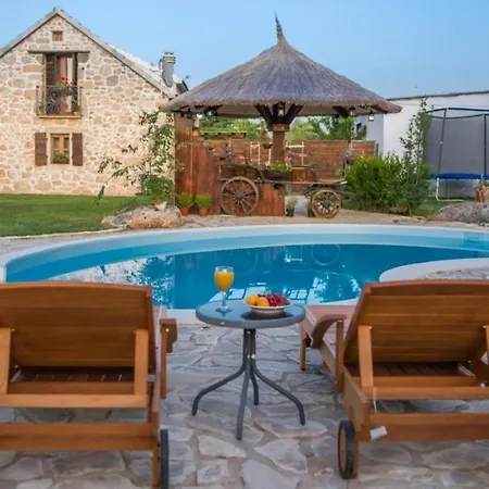 Charmante Ferienvilla Krka * Bogatić