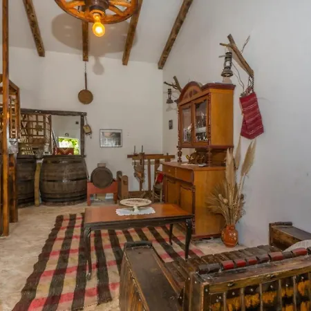 Charmante Ferienvilla Krka Bogatić